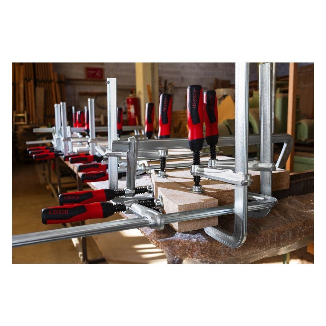BESSEY 3101179 2K-Kunststoffgriff mit Gewindespindel TR 14x4 und wechselbarer Druckplatte