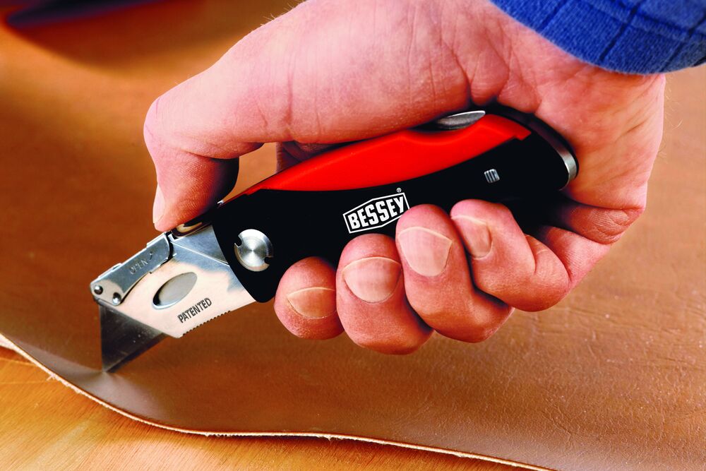 BESSEY Cuttermesser mit Kunststoffgriff DBKPH-EU