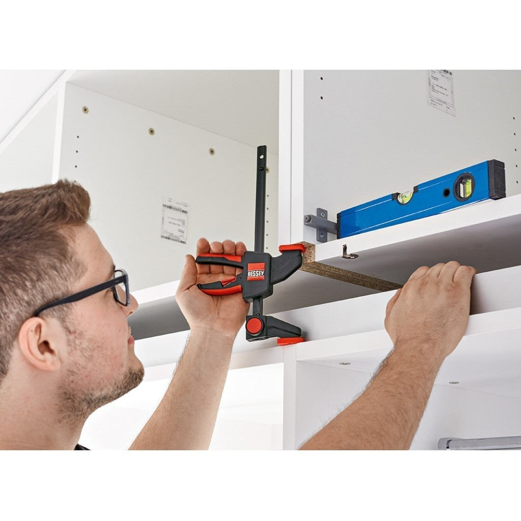 Einhandzwinge EZM15-6 150x60 von Bessey