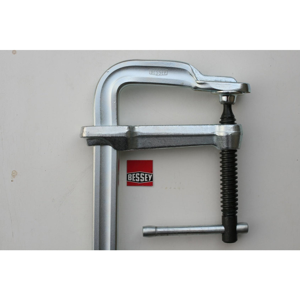 3100399-S Knebelgriff mit wechselbarer Druckplatte, für Bessey-Hochleistungs-Schraubzwinge